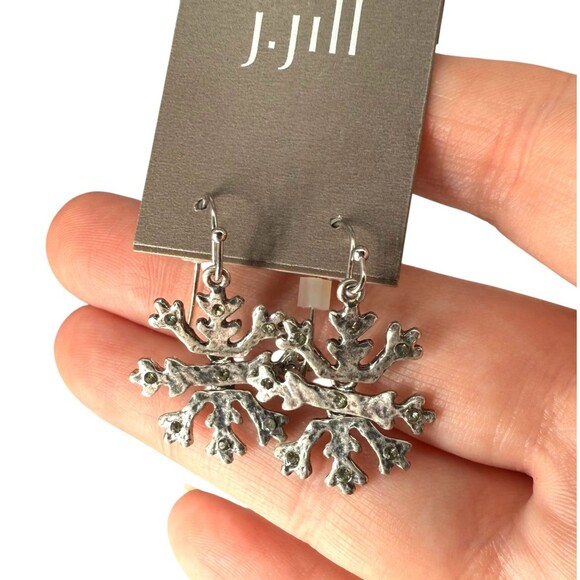 J. Jill Snowflake Necklace Earrings Silver Tone Shimmering Pave Accent Holiday - Picture 13 of 15